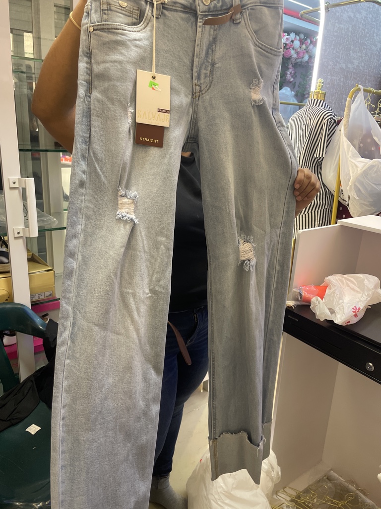 Pantalón jeans salvaje azul claro
