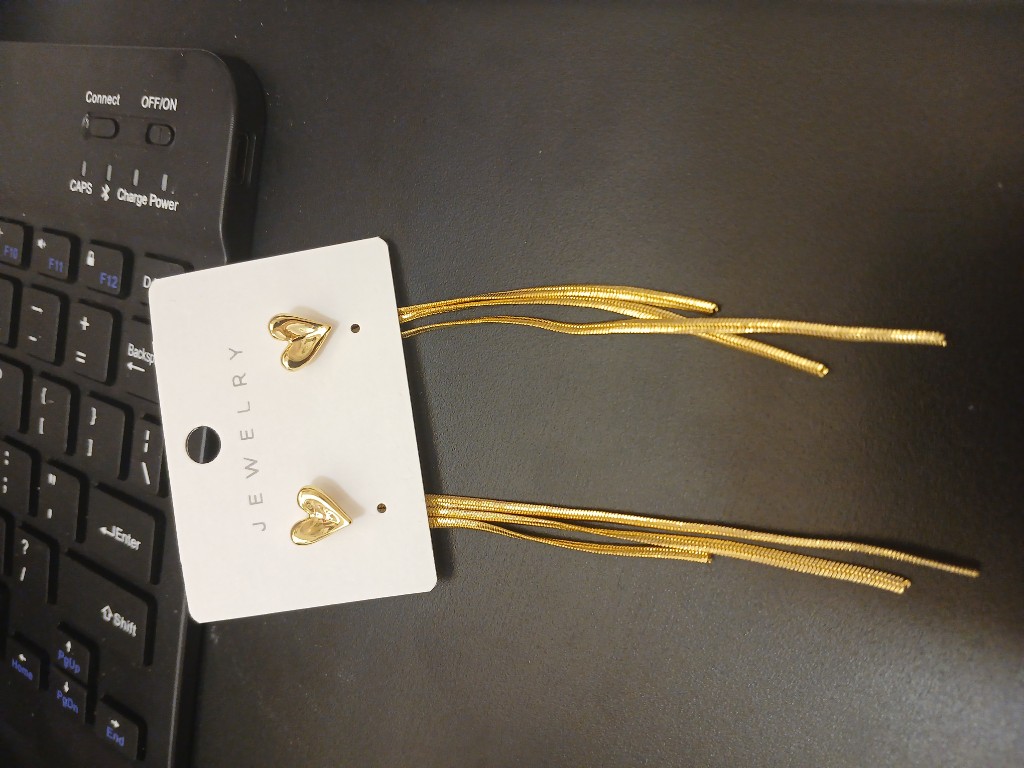 Jewelry aretes corazon dorados