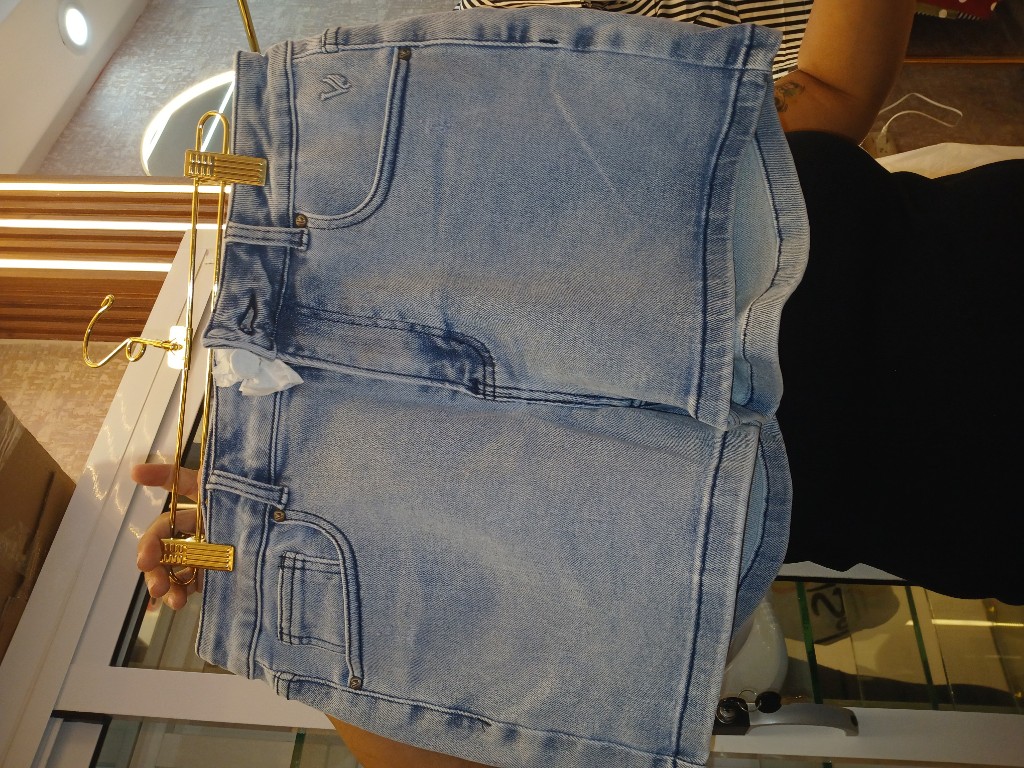 Short jeans azul corto