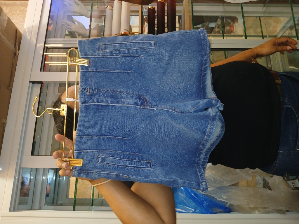 Short azul de dama