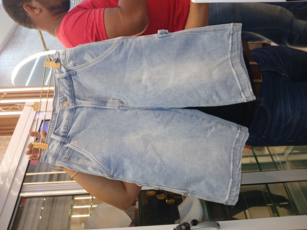 Short de jean azul claro