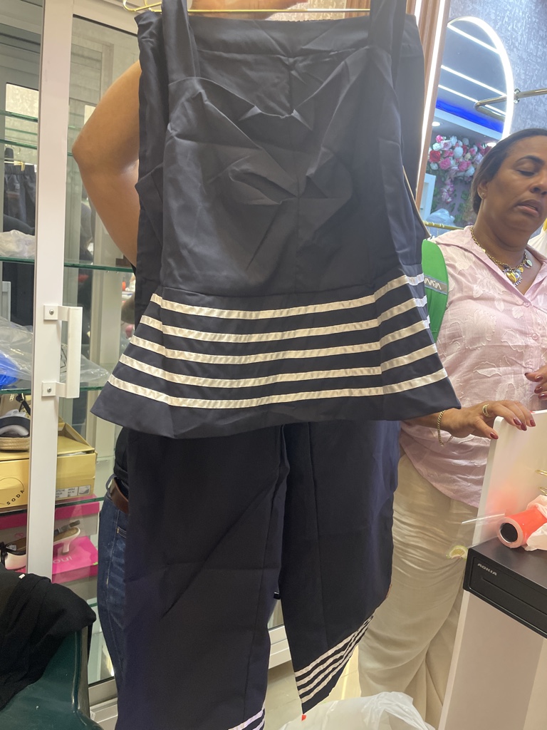 Conjunto tela con tallas varios colores