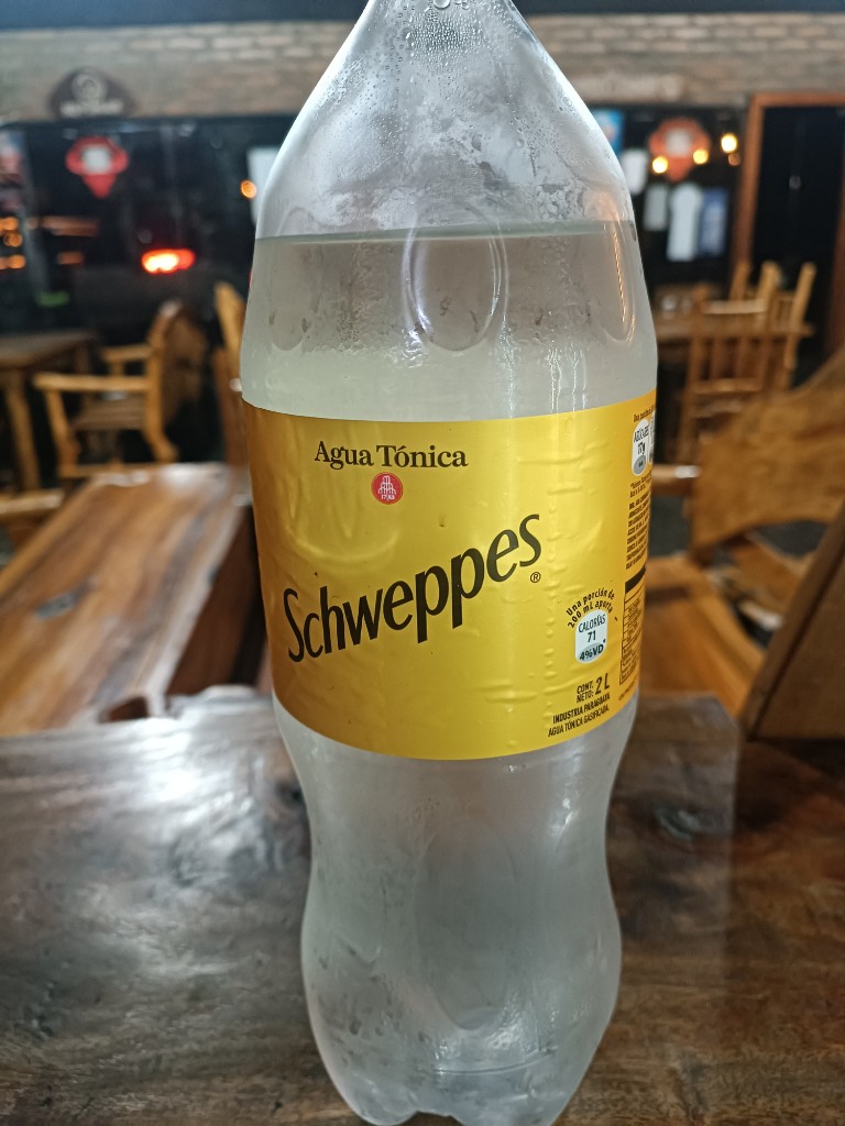 Schweppes Agua Tónica 2L