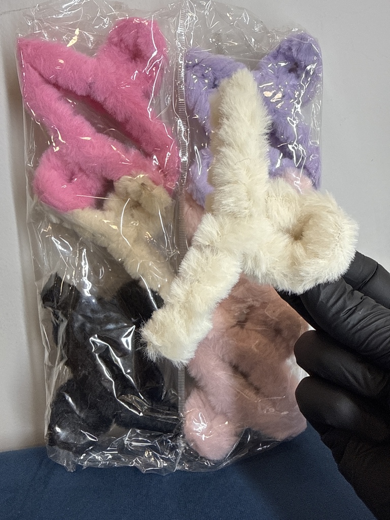 BROCHE PELUCHE