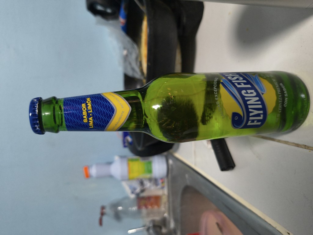 Flying Fish cerveza lima-limon