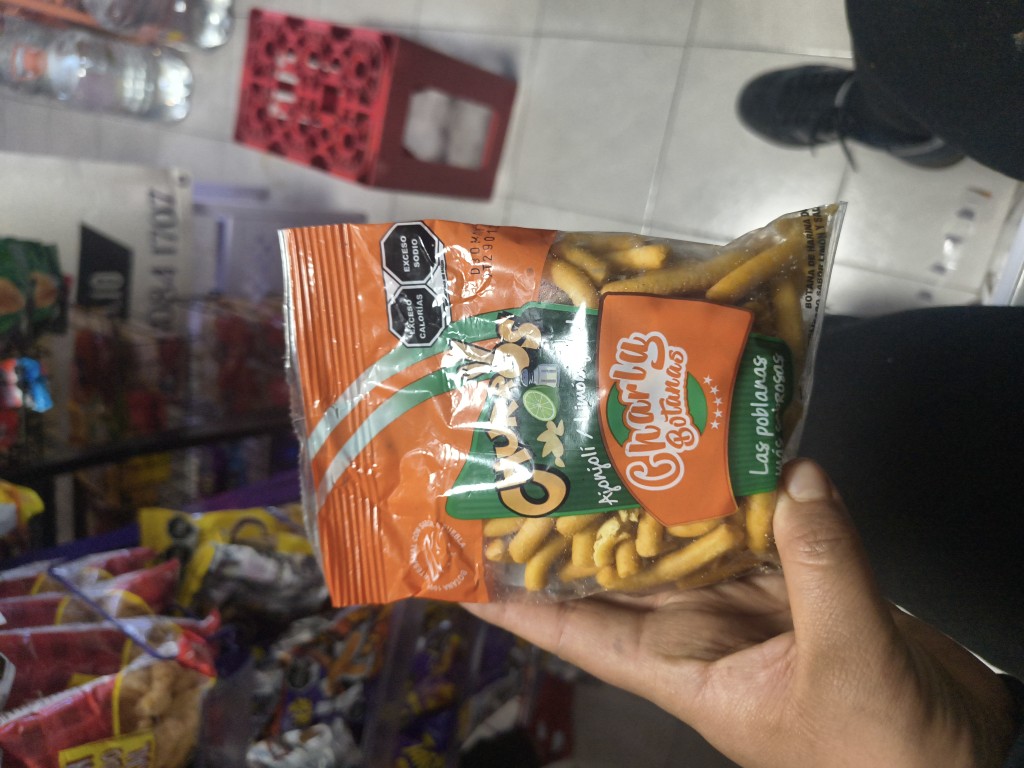 Charly Botanas chicharrones
