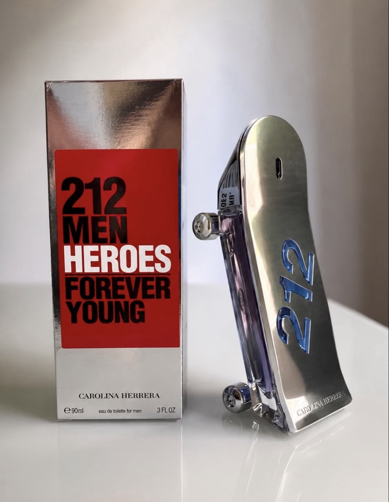 Carolina Herrera 212 Men Heroes 90Ml