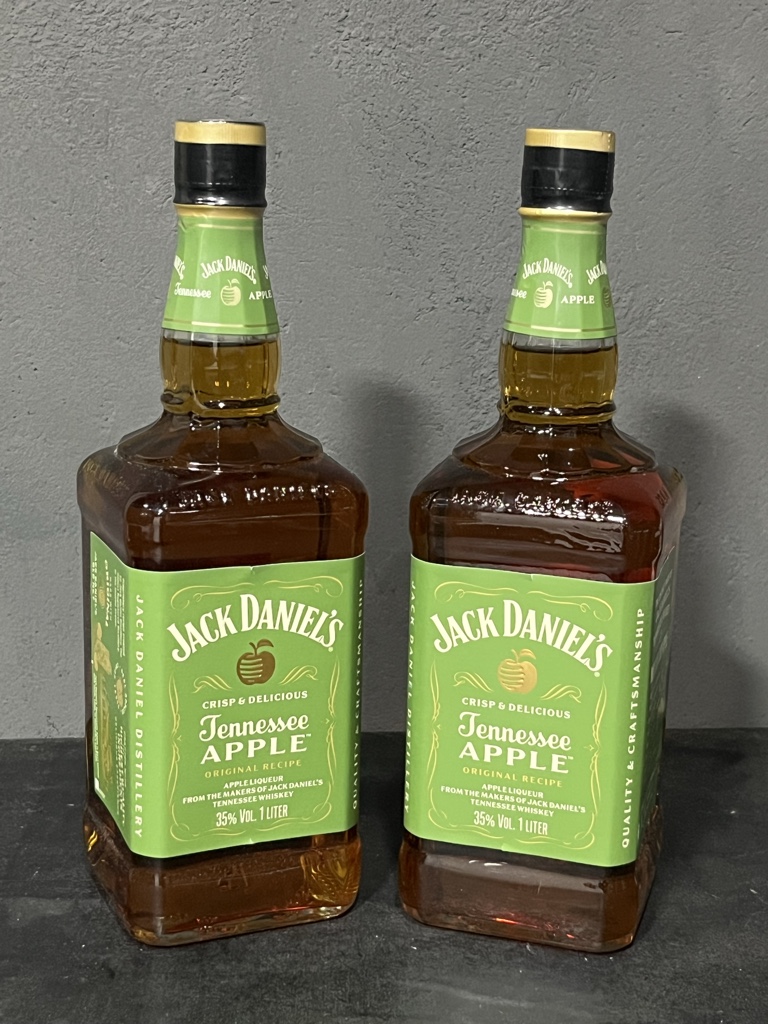 Jack Daniel’s Apple