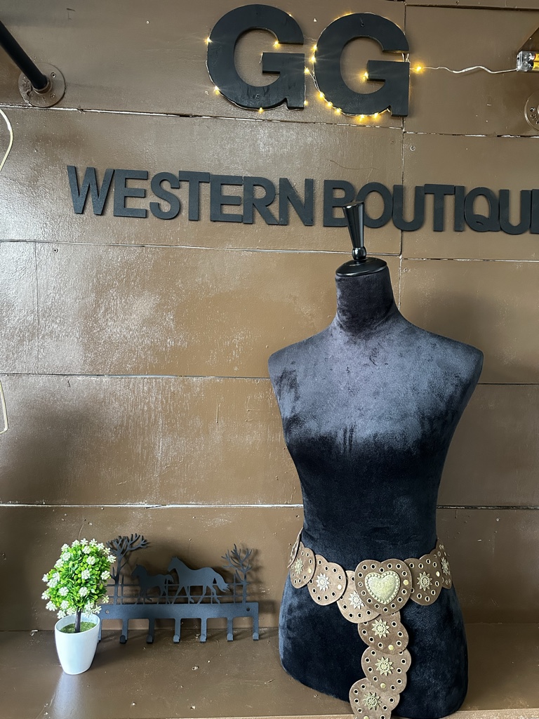 Cinturon western con corazones