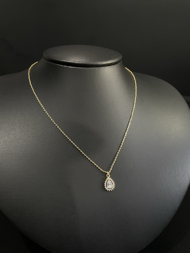 Corrente feminina gota com pedras  (Banhado a ouro 18k)