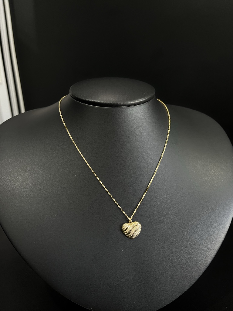 Colar feminino coração texturizado (Banhado a ouro 18k)