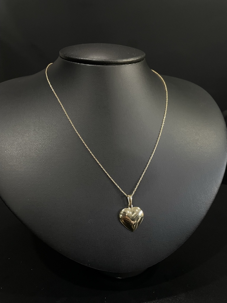 Colar feminino coração liso grande (Banhado a ouro 18k)