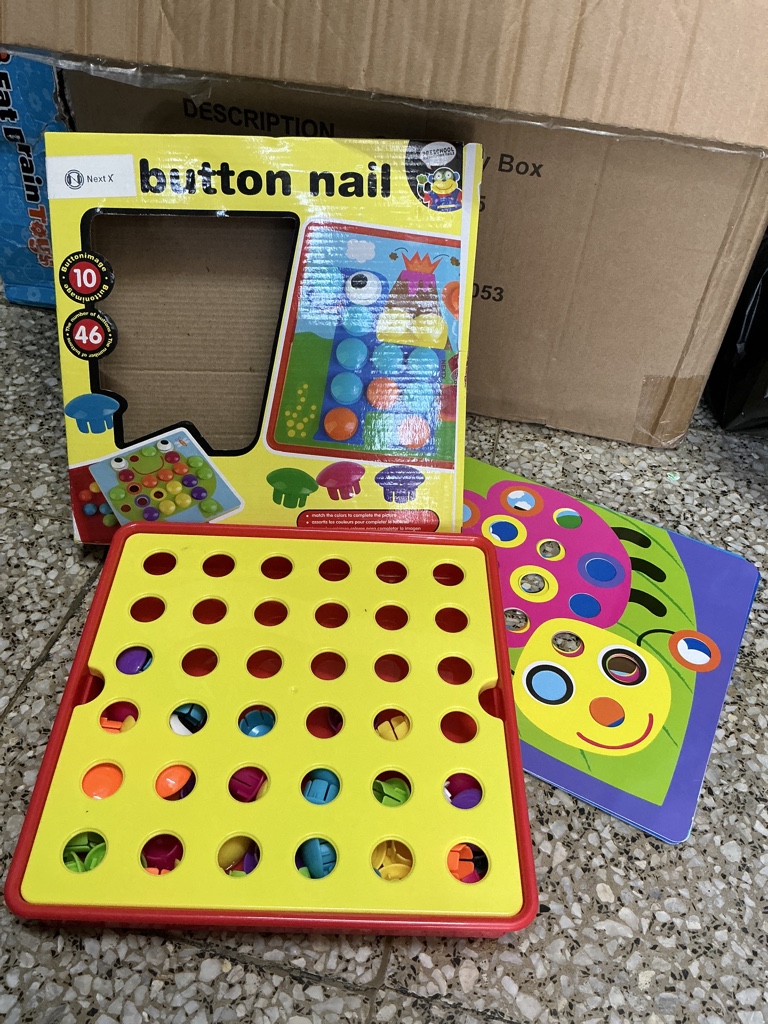 Next X Button Nail multicolor