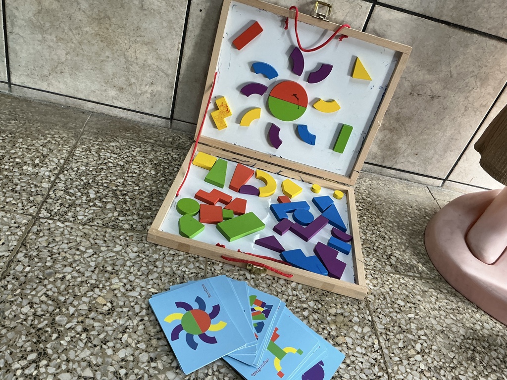 Juguete mosaico de madera
