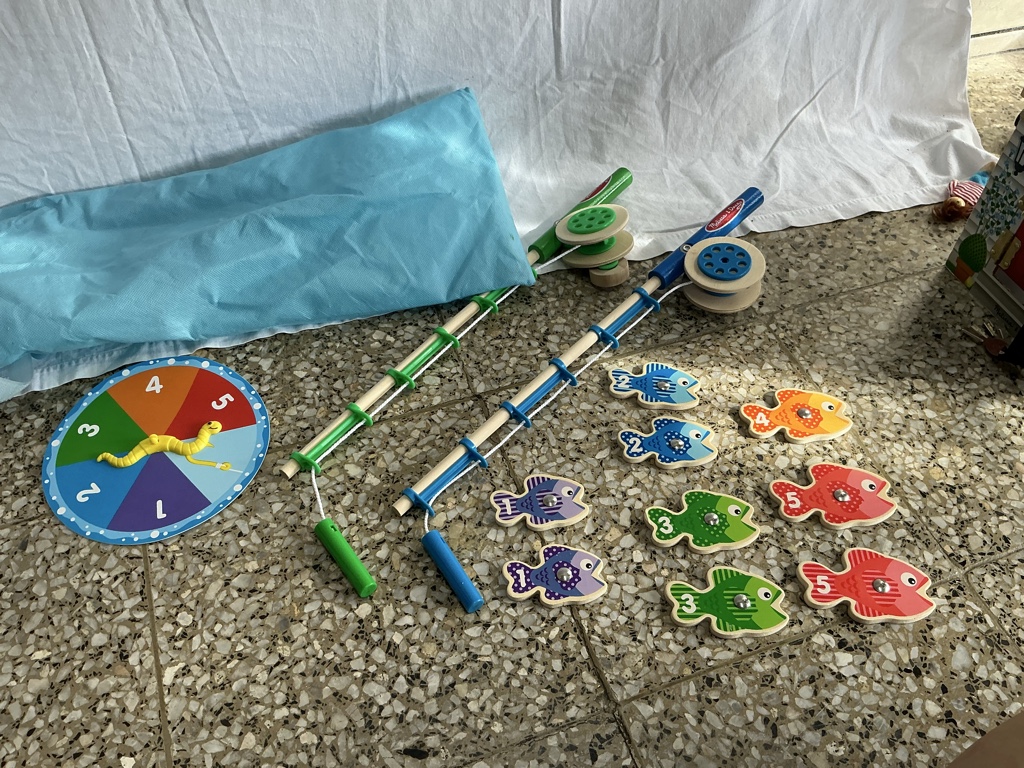 Juego de pesca peces numerados