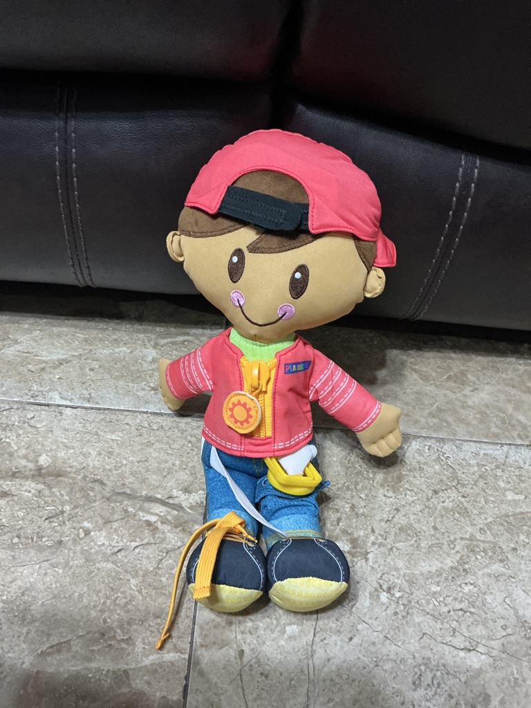 Muñeco de vestir rosa