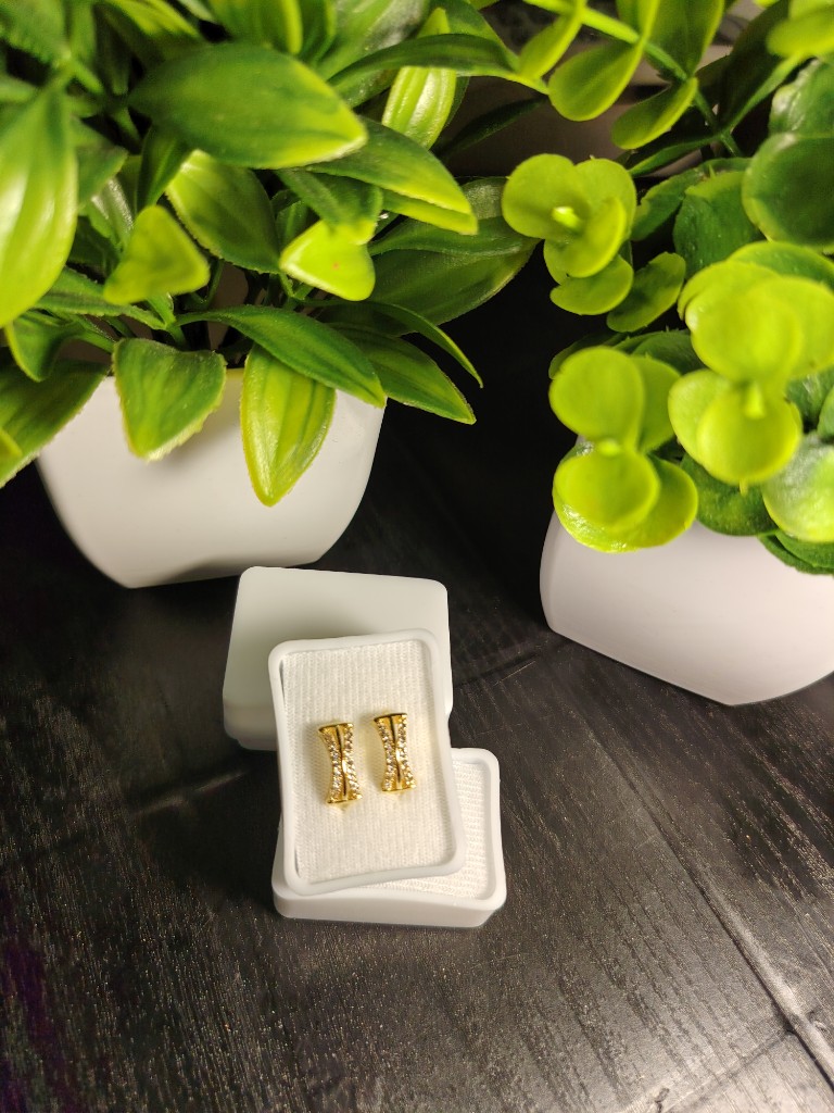 Aretes dorados