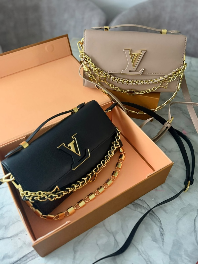 Louis Vuitton bolso negro y Beis