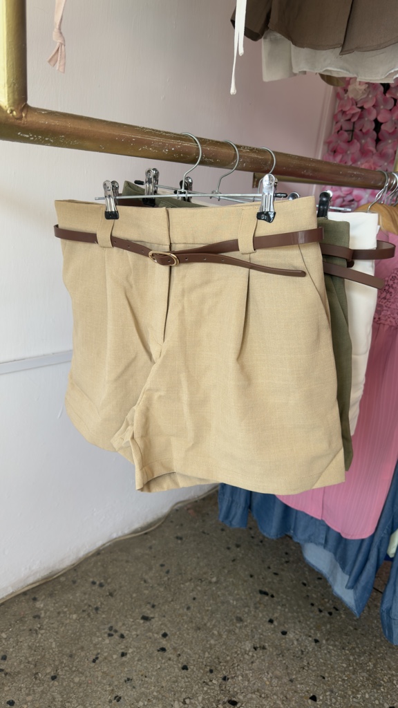 Short salvaje