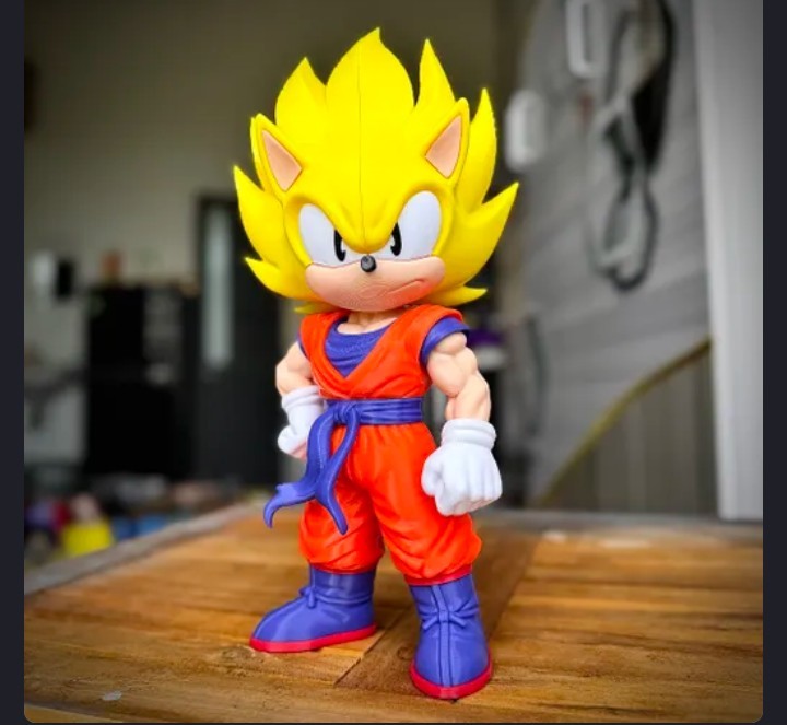 Figura de sonic mas goku 20cm