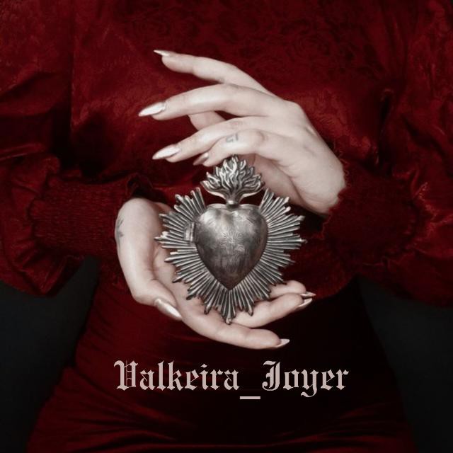Valkeira Joyer