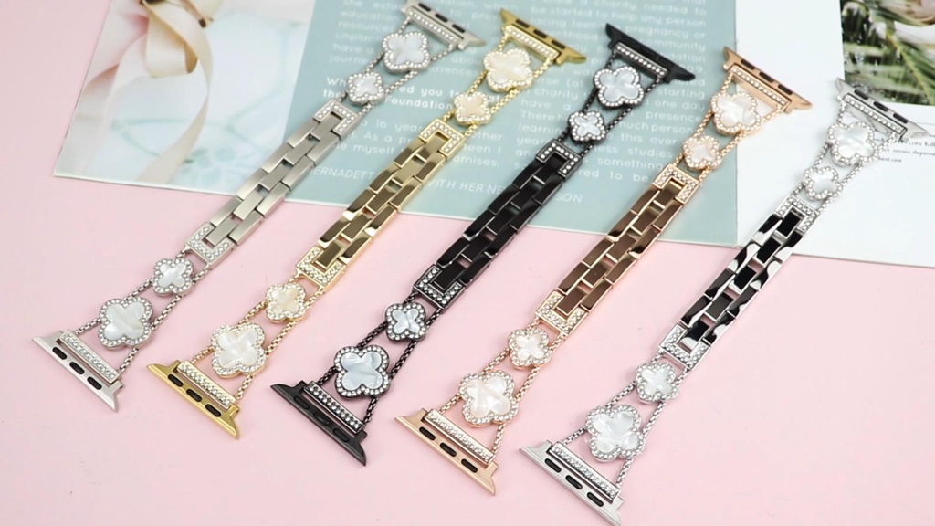 Correa Van Cleef Apple Watch
