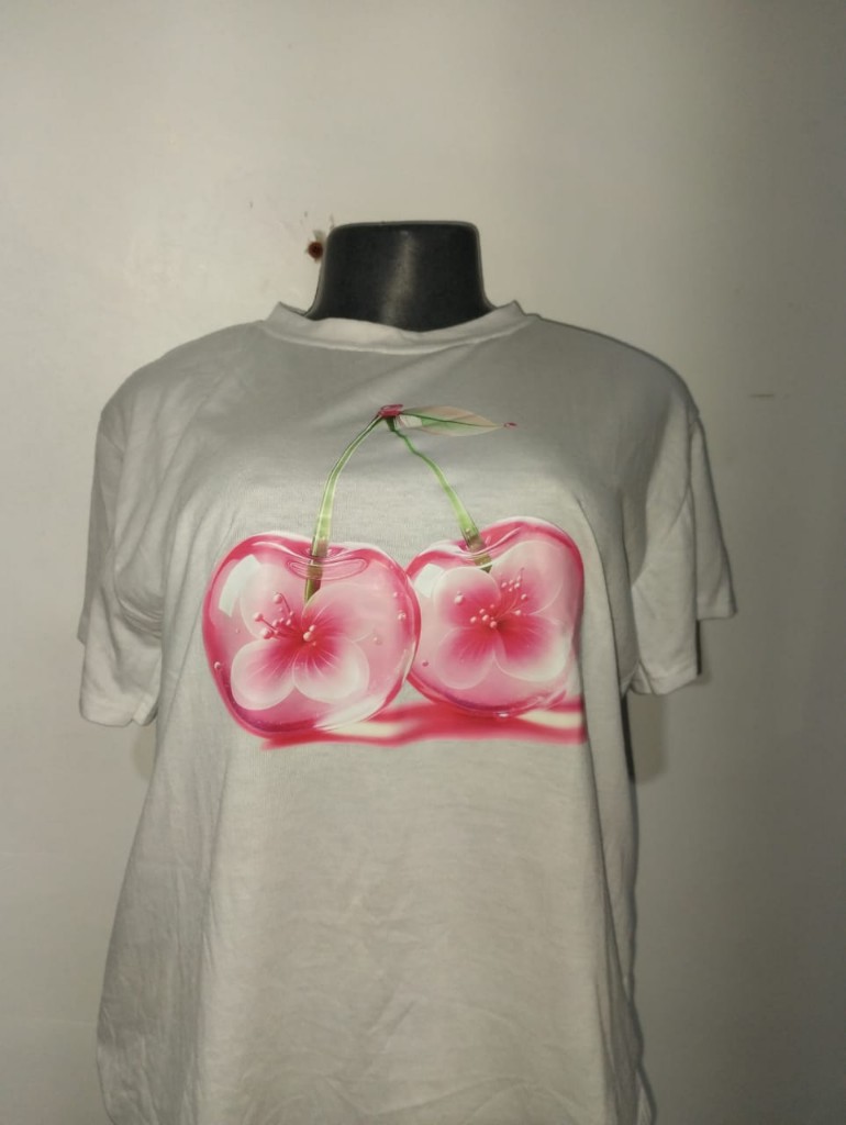 Franela con estampado de cerezas