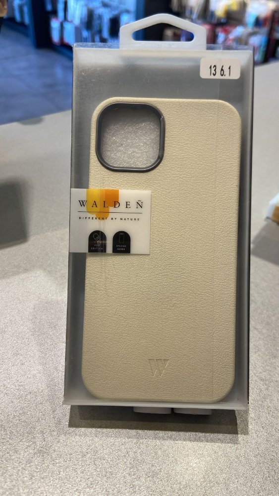 FUNDA WALDEN CUERO IPHONE 13
