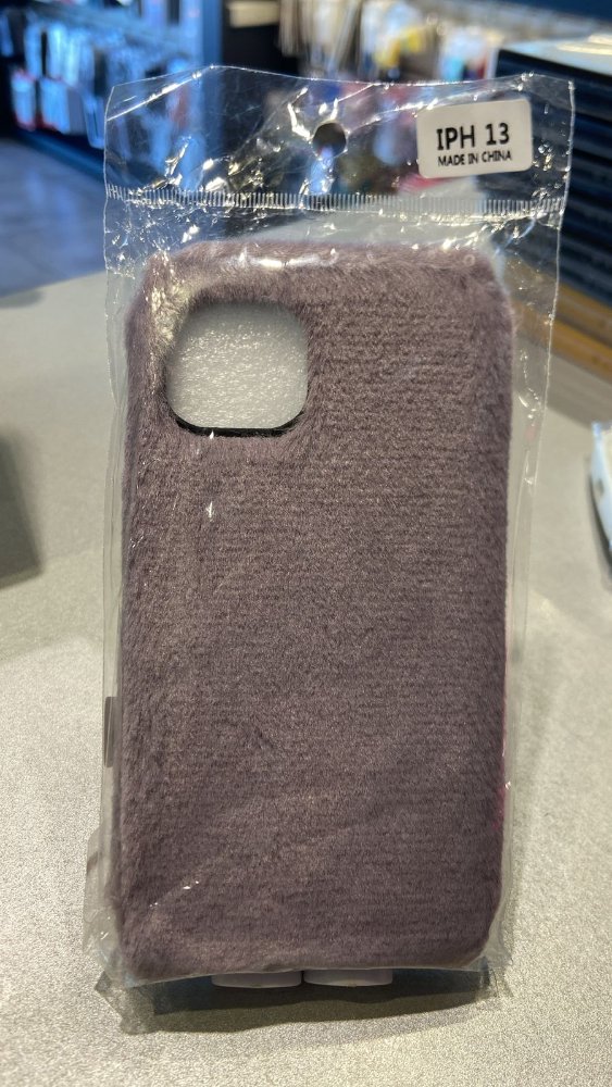 FUNDA  WINTRY PELUCHE IPHONE 13