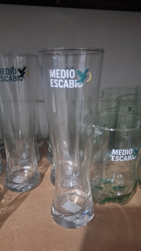 Medio escabio largo