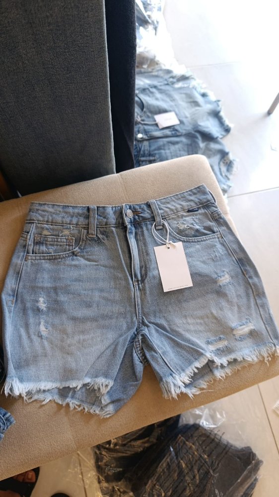 SHORT CLARO