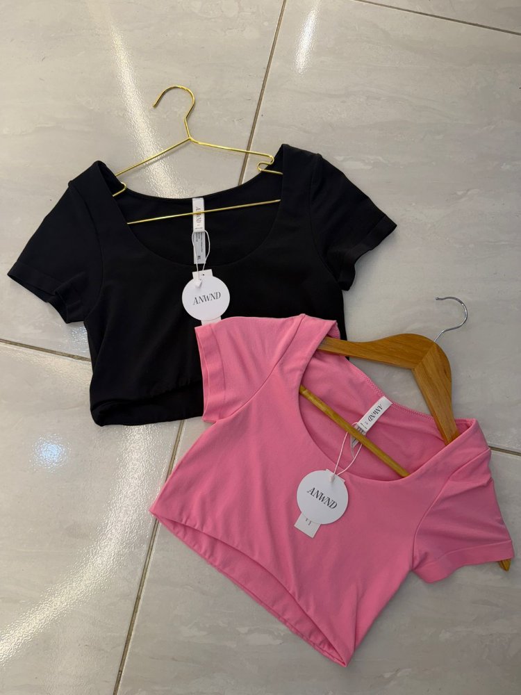 BLUSA CORTA
