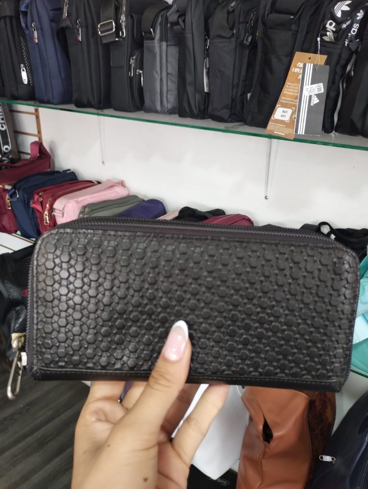 billetera larga doble cierre textura