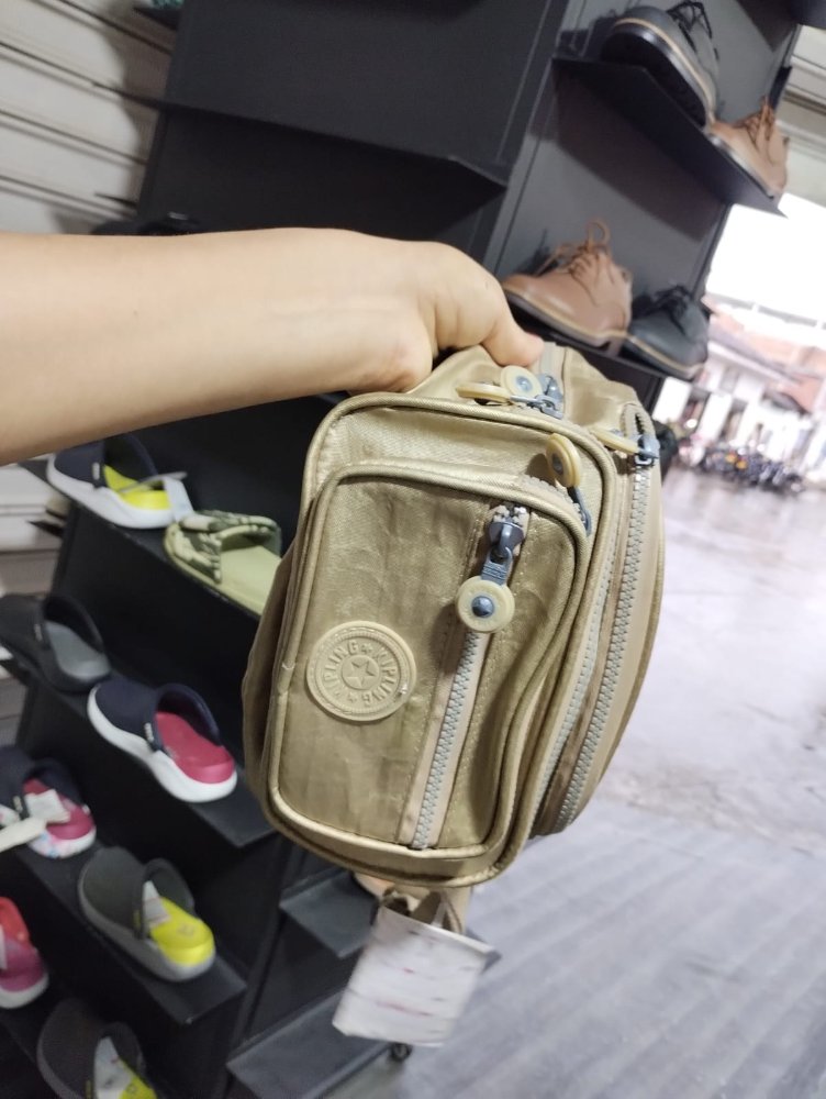 canguro kipling lona brillante