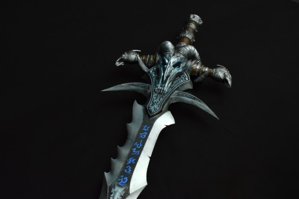 FROSTMOURNE