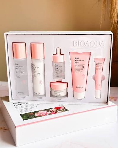 KIT ACIDO HIALURONICO ROSE BIOAQUA