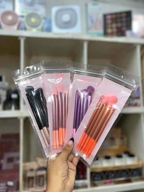 KIT BROCHAS  VIAJERAS