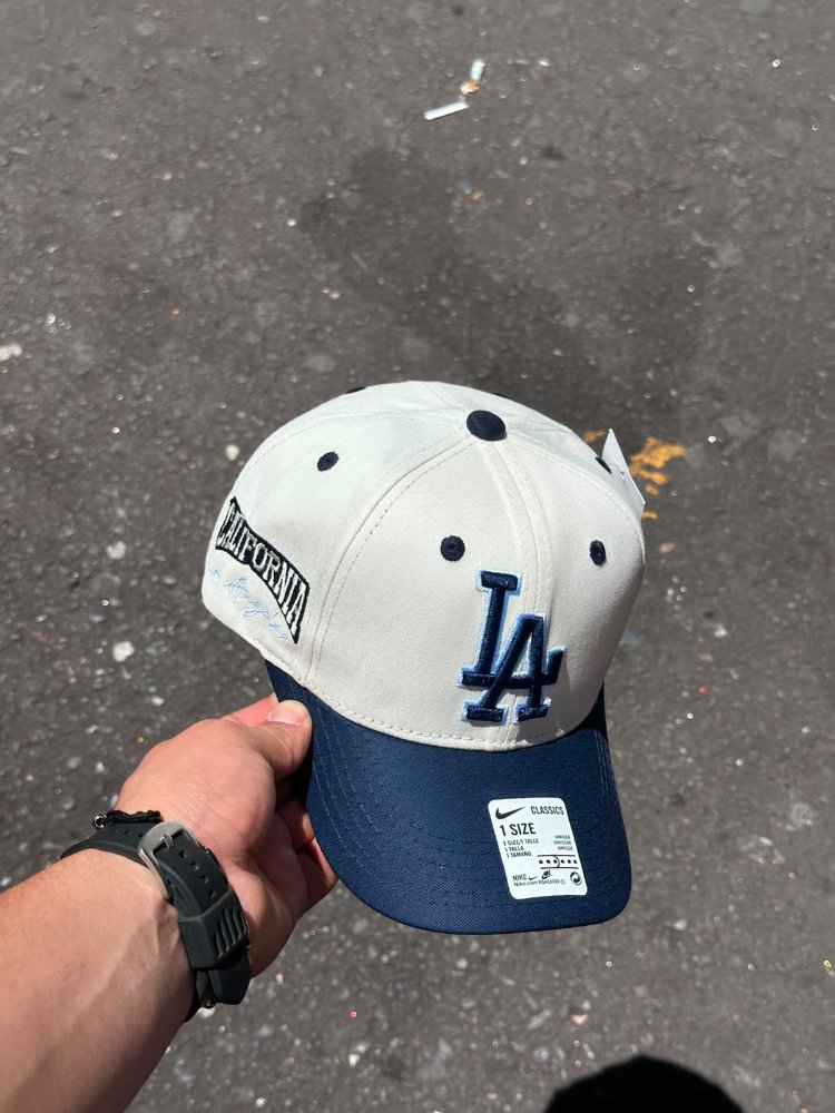 Gorra Nike Classics LA California