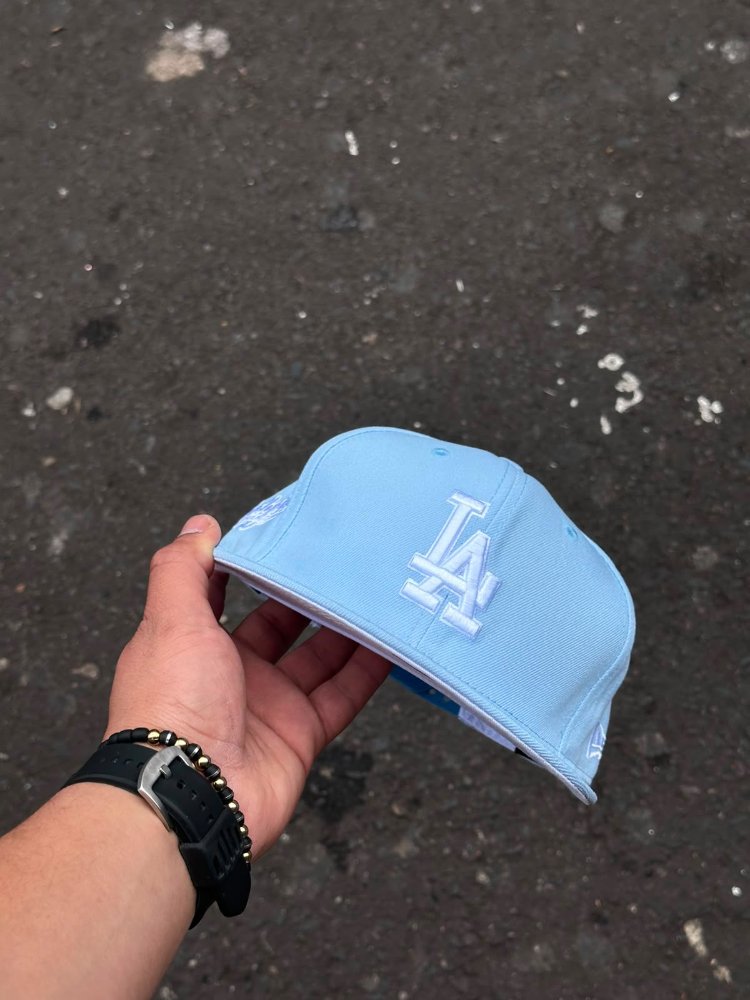 Gorra LA Dodgers celeste AJUSTABLE