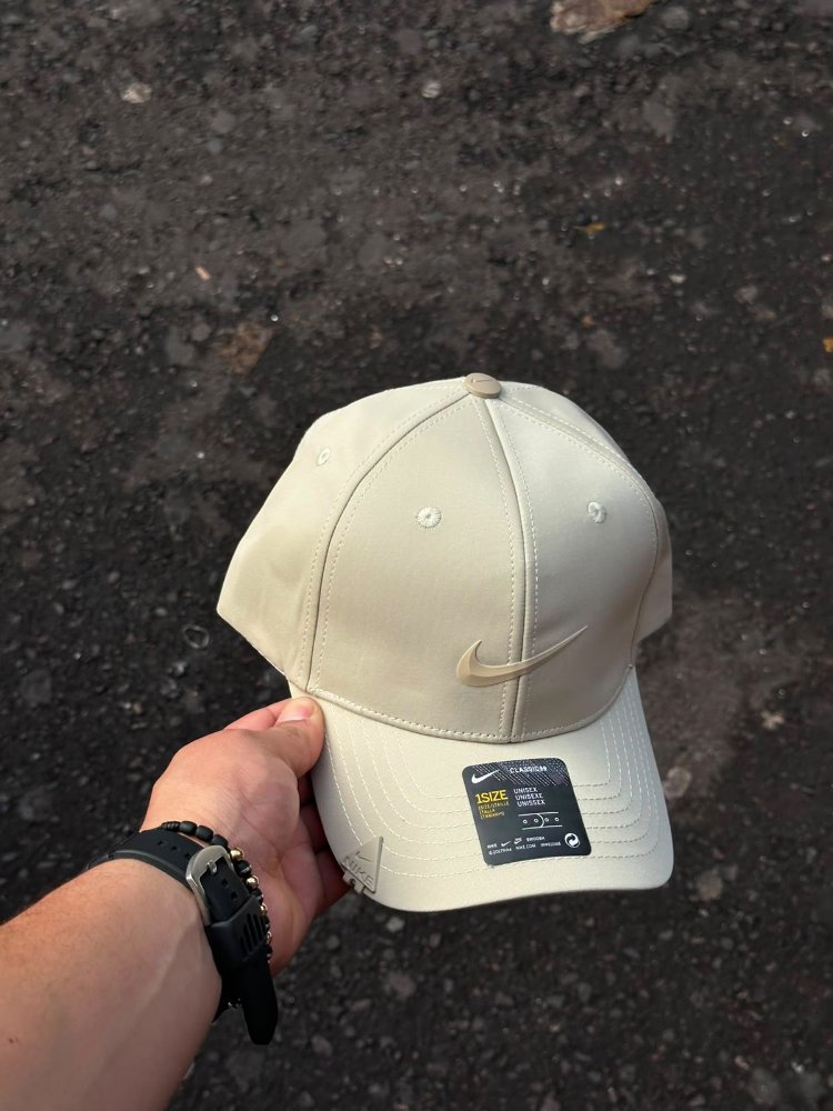 Gorra NIKE beige
