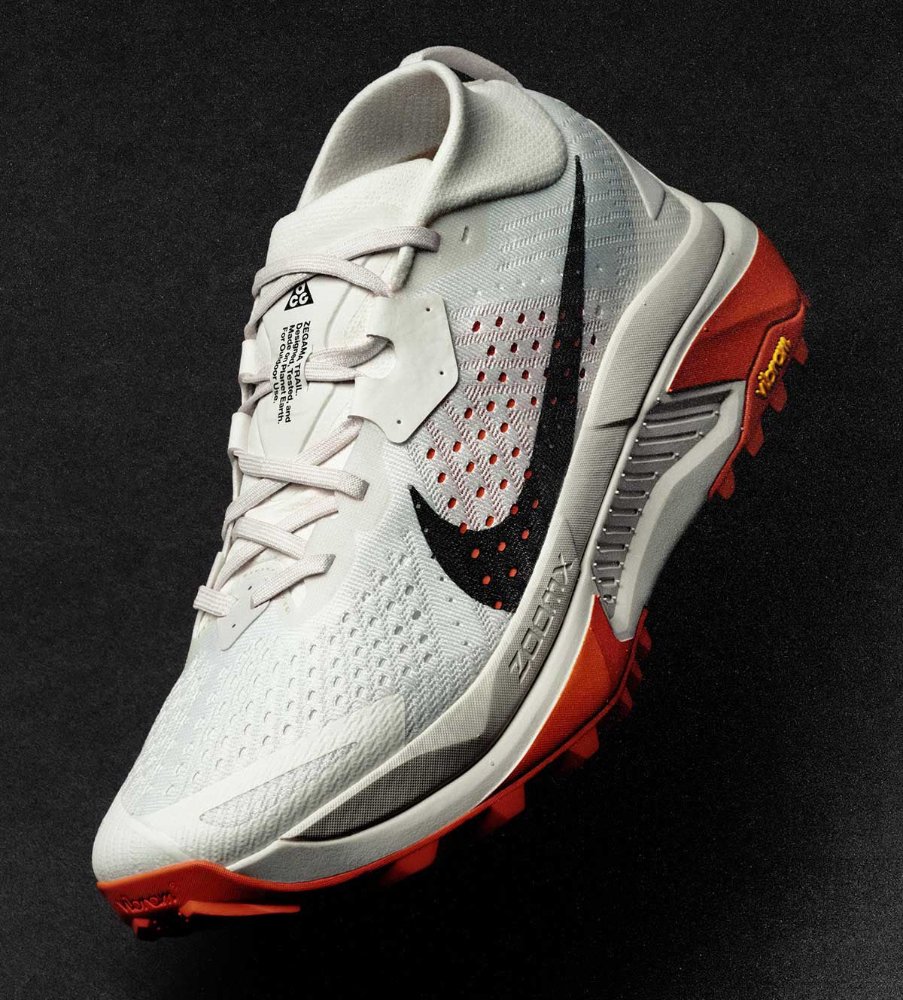 Nike Zoom Victory Tour 3 golf shoe
