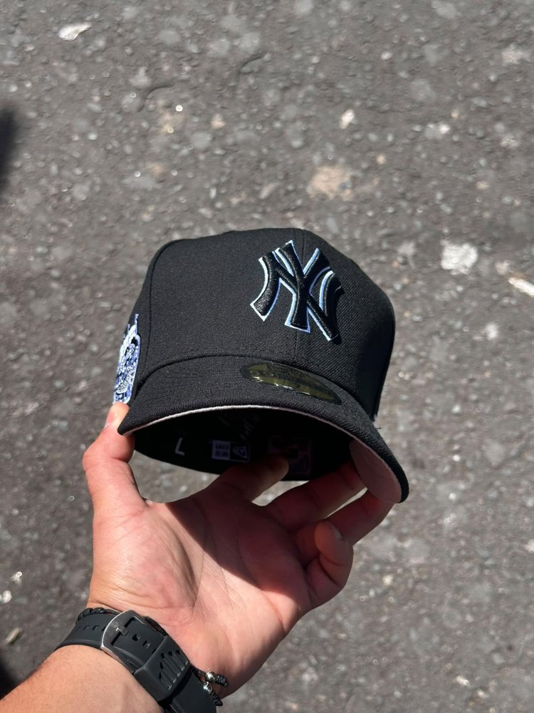 Gorra New York Yankees negra CERRADA