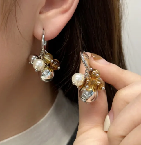 ARETES VITANGE