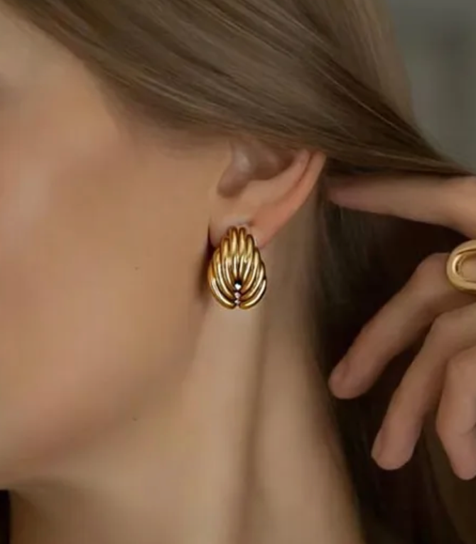 Aretes aura dorada