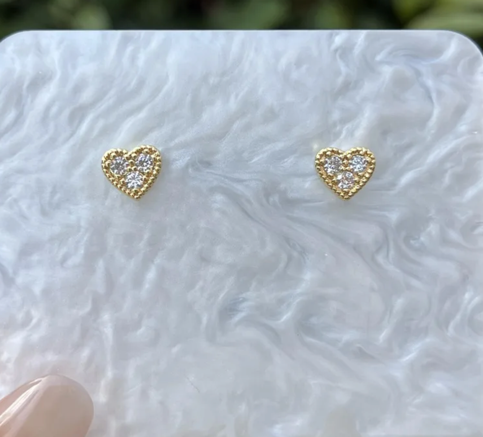 Aretes corazoncito brillo