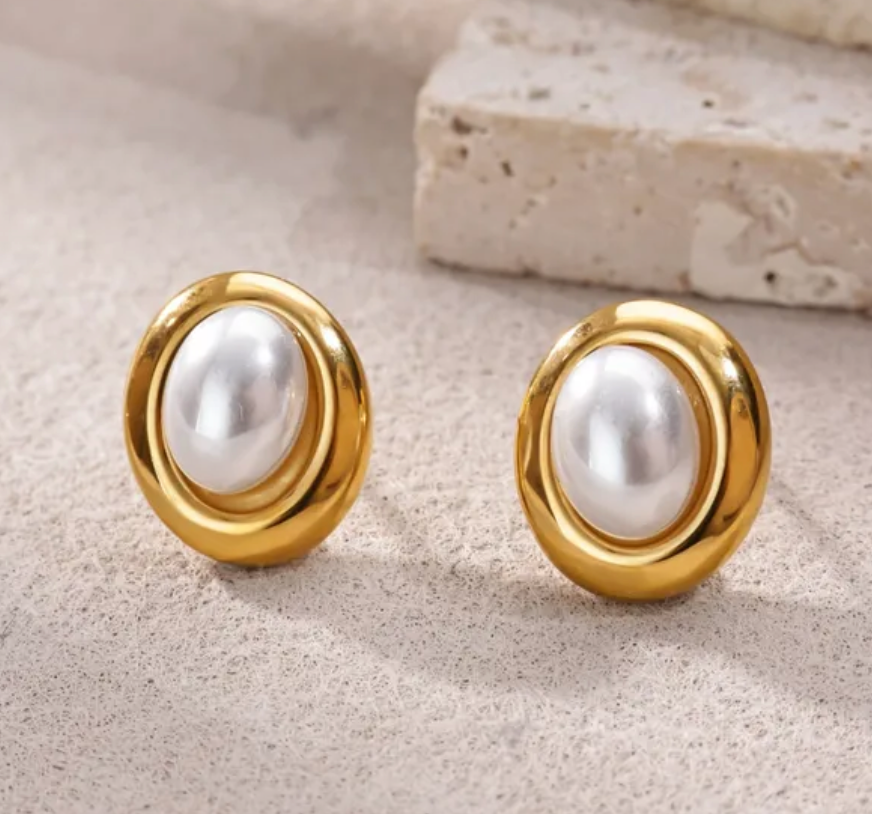 Aretes circunferencia blanca