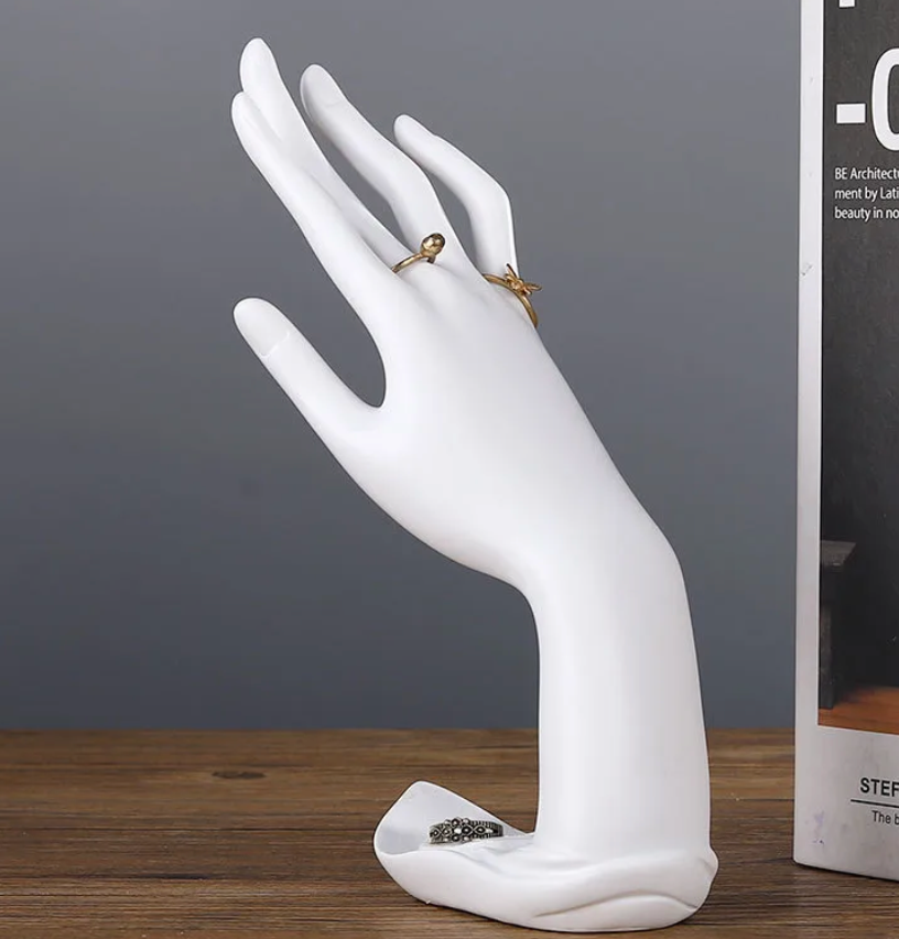 Exhibidor mano anillos