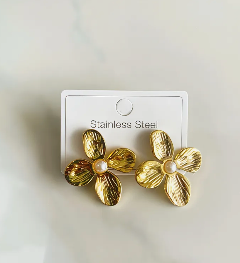 Aretes florecita perla