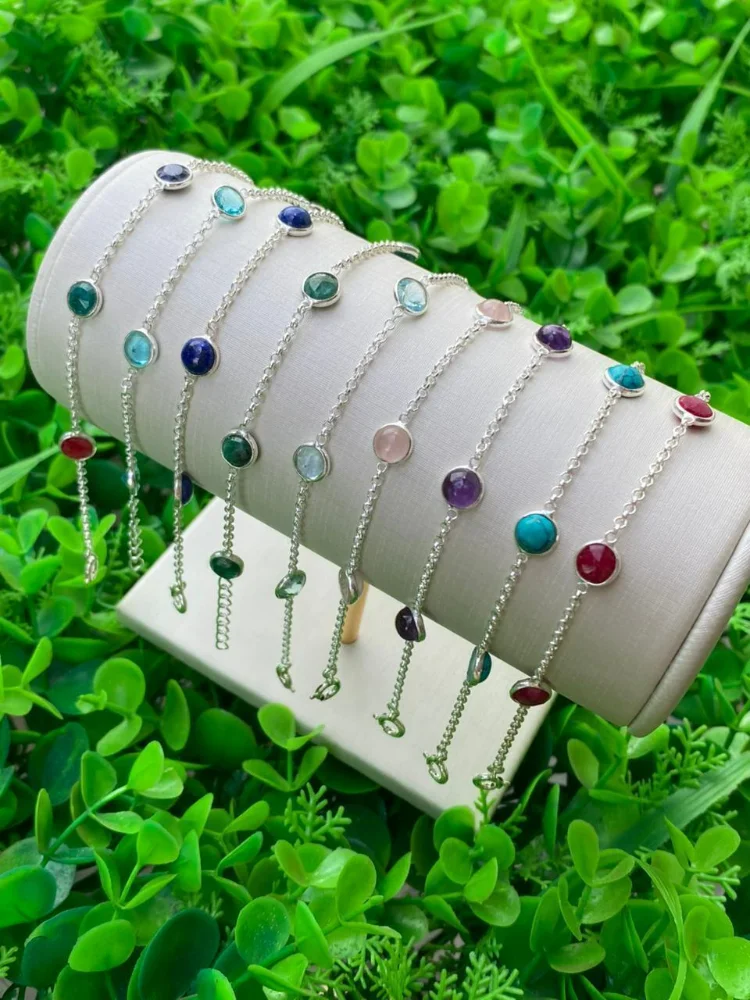 PULSEIRA EM PEDRAS NATURAIS AZUL CLARO