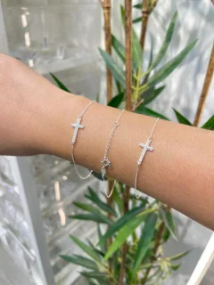 PULSEIRA COM CRUZ NA MICRO ZIRCÔNIA